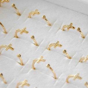 Prsten - križić s cirkonom,...