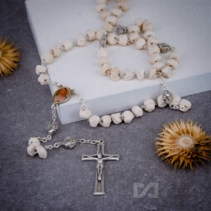 Krunica kamena sa ruža...