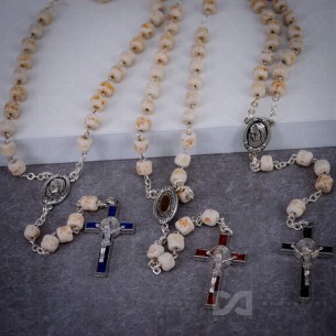 Krunica kamena Gospa sa...